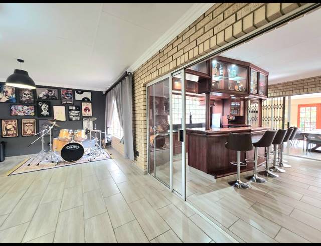 3 BEDROOM HOUSE FOR SALE IN THREE RIVERS PROPER